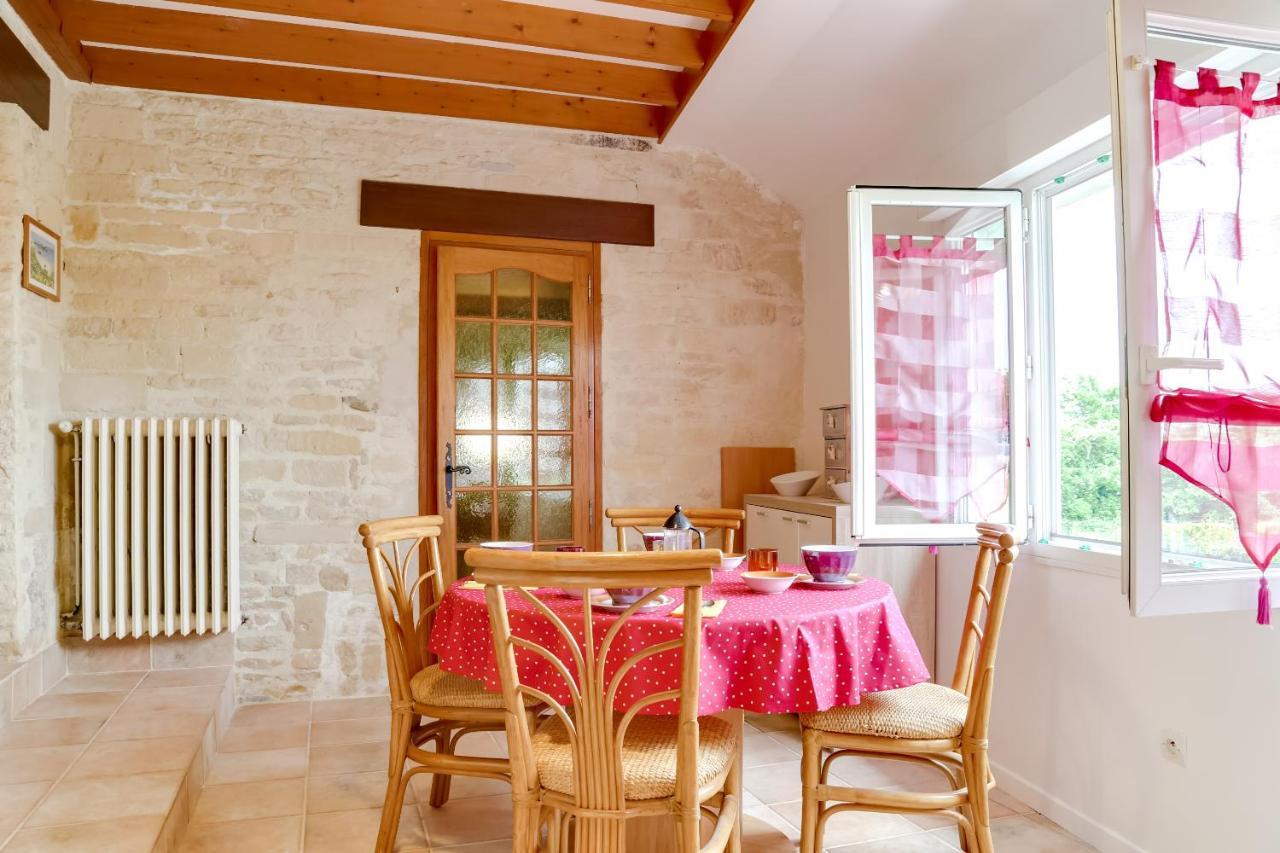 Isida, Maison Spacieuse Avec Terrasse Et Stationnement 凯恩 外观 照片
