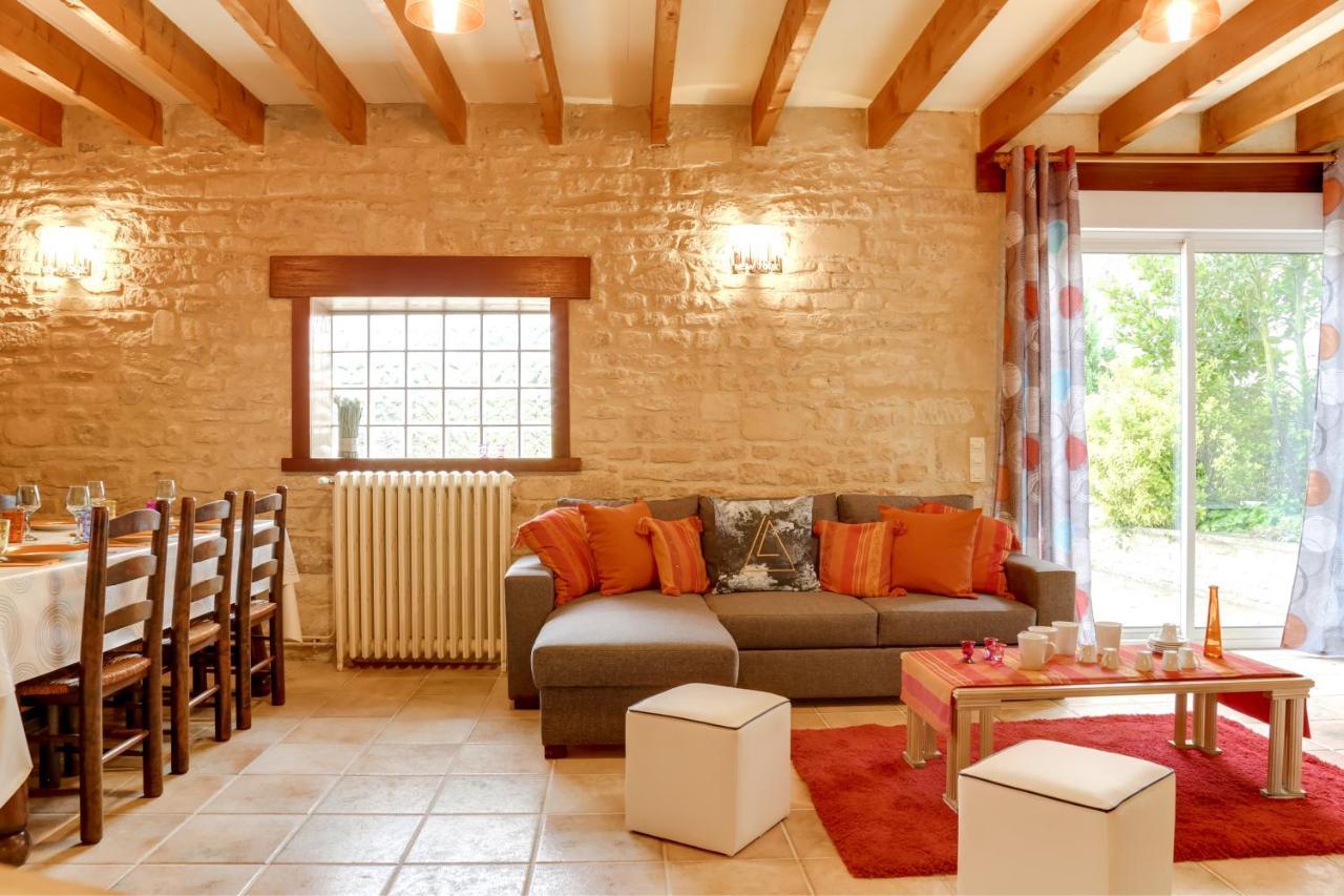 Isida, Maison Spacieuse Avec Terrasse Et Stationnement 凯恩 外观 照片